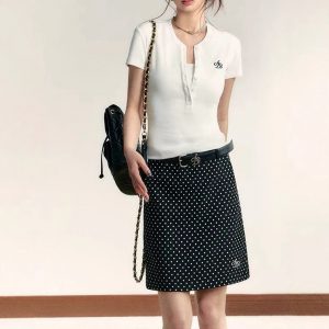 Original college style Henry collar slim knit top for women with short sleeve neckline slim waist slim knit top
